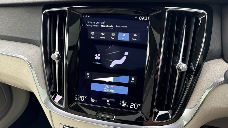 Volvo V60 2.0 B5P Cross Country 5dr AWD Auto Petrol Estate